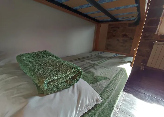 El Rebezo Hostel Torrebarrio