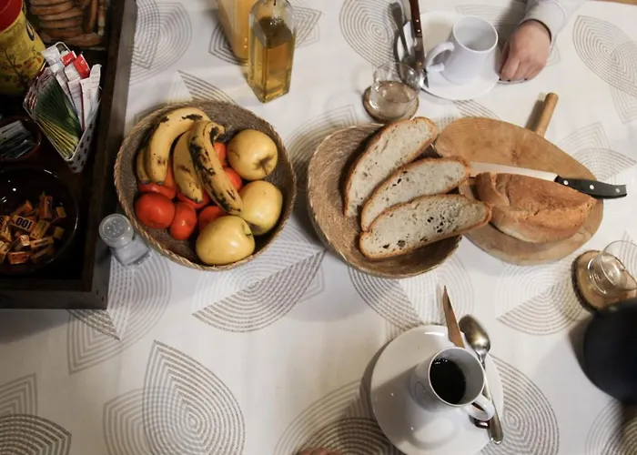 El Rebezo Hostel Torrebarrio