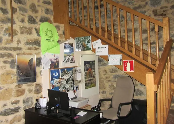 Hostel El Rebezo Torrebarrio